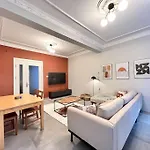 Modern Design, 3br,ac, 1 Min Walk From Taksim Square *