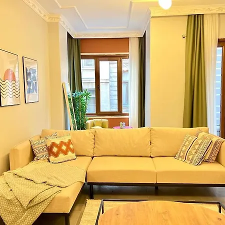 New Flat,3br,ac, 200 Mt To Taksim Appartement Istambul
