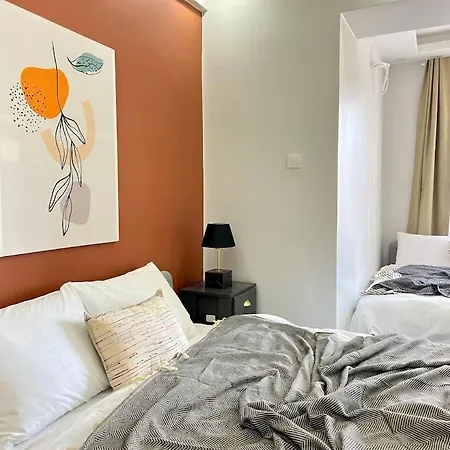 Apartament Modern Design, 3br,ac, 1 Min Walk From Taksim Square Stambuł