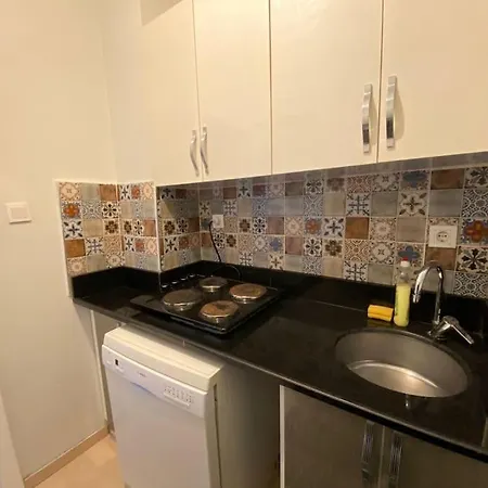 New Flat,3br,ac, 200 Mt To Taksim Istambul