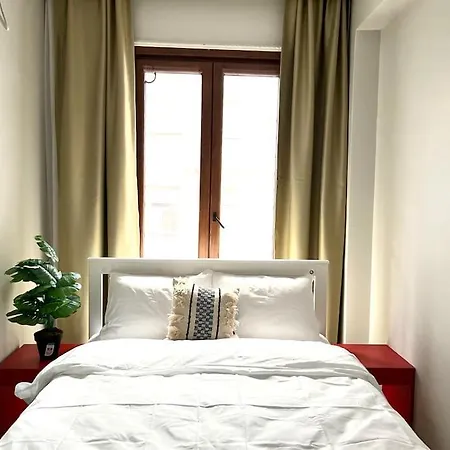 New Flat,3br,ac, 200 Mt To Taksim Apartment