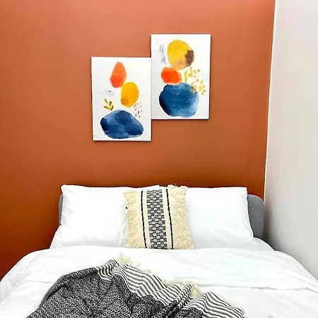 New Flat,3br,ac, 200 Mt To Taksim Apartment Istanbul
